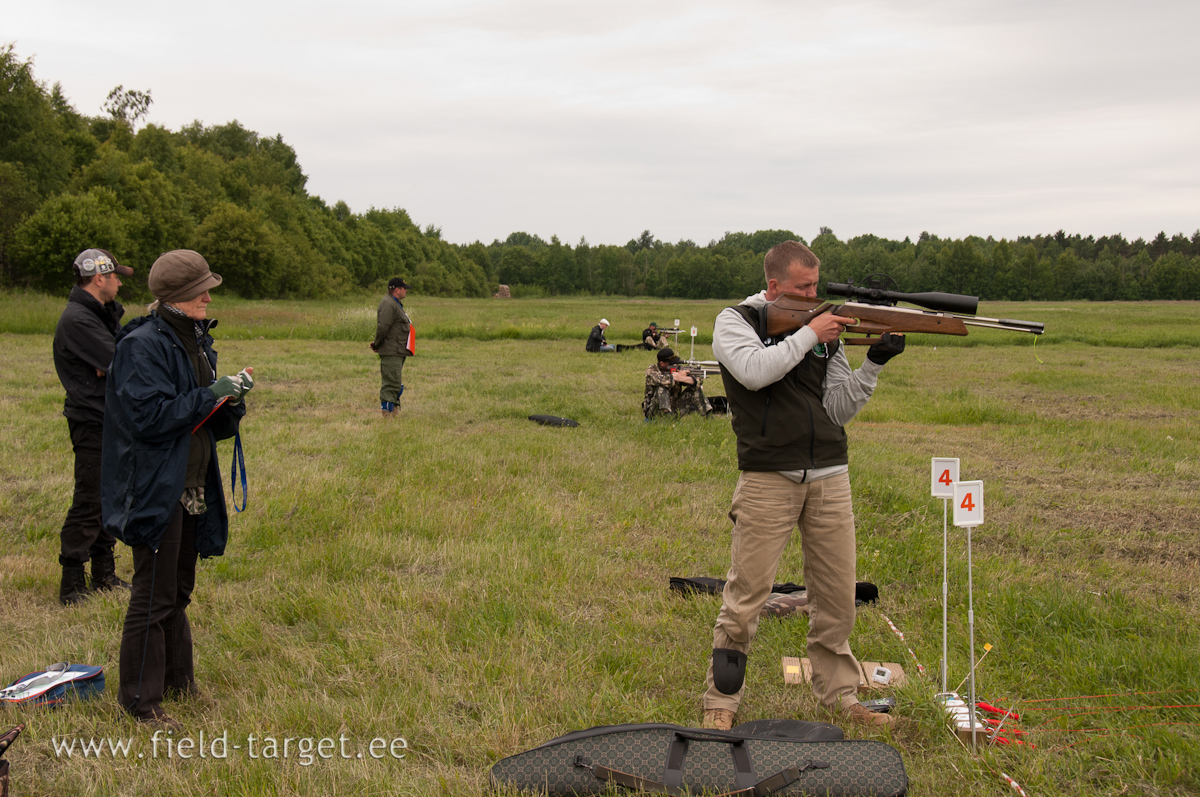 Heli and Meelis on Line 4